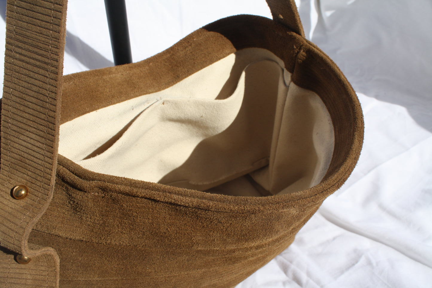 Ribbed Suede Pleated Bucket Bag - Sample 3